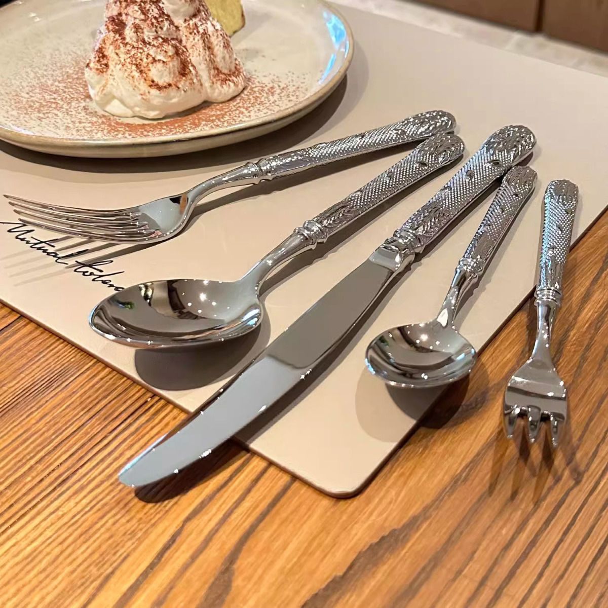 Gold Plated Cutlery - 304 ステンレス鋼カトラリーセットシルバーステーキナイフフォークスプーン家庭用食器フルーツフォークキッチンダイニング宴会バー用