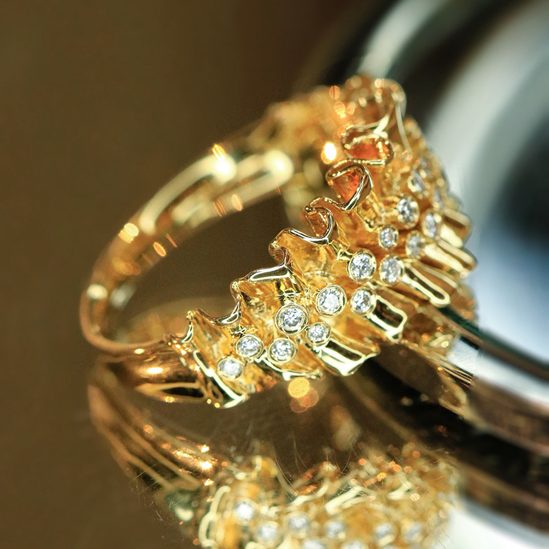 Aazuo ヴィンテージジュエリー 18K イエローゴールド - Luxury Lifestyle Girl のレビューと価格