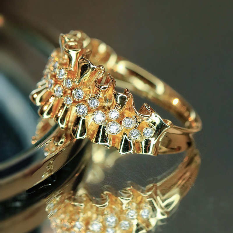 Aazuo ヴィンテージジュエリー 18K イエローゴールド - Luxury Lifestyle Girl のレビューと価格