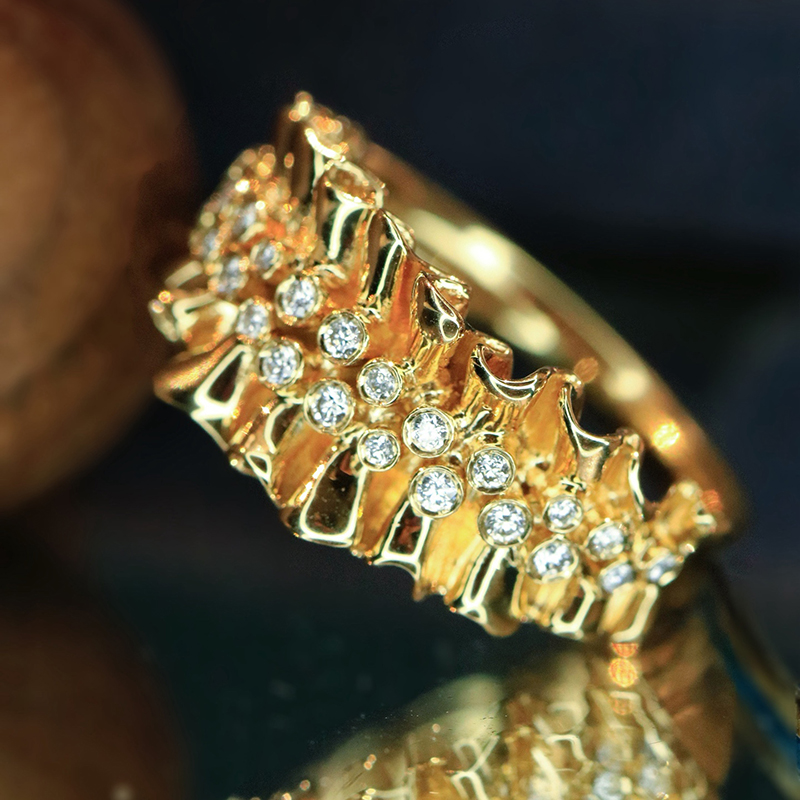 Aazuo ヴィンテージジュエリー 18K イエローゴールド - Luxury Lifestyle Girl のレビューと価格